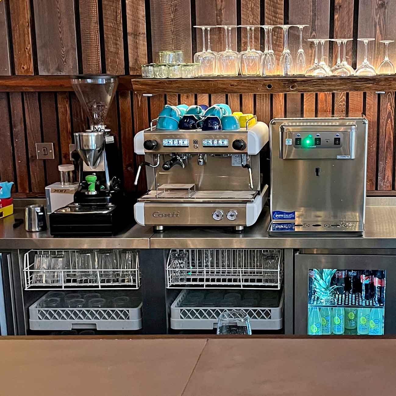 Counter-top Niagara Water Bottling System in Restaurant